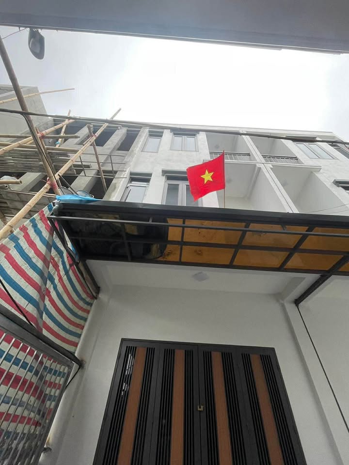 Nhà 3 Tầng Đường Tô Hiến Thành, Nam Định - 54m² Giá 2.2 Tỷ