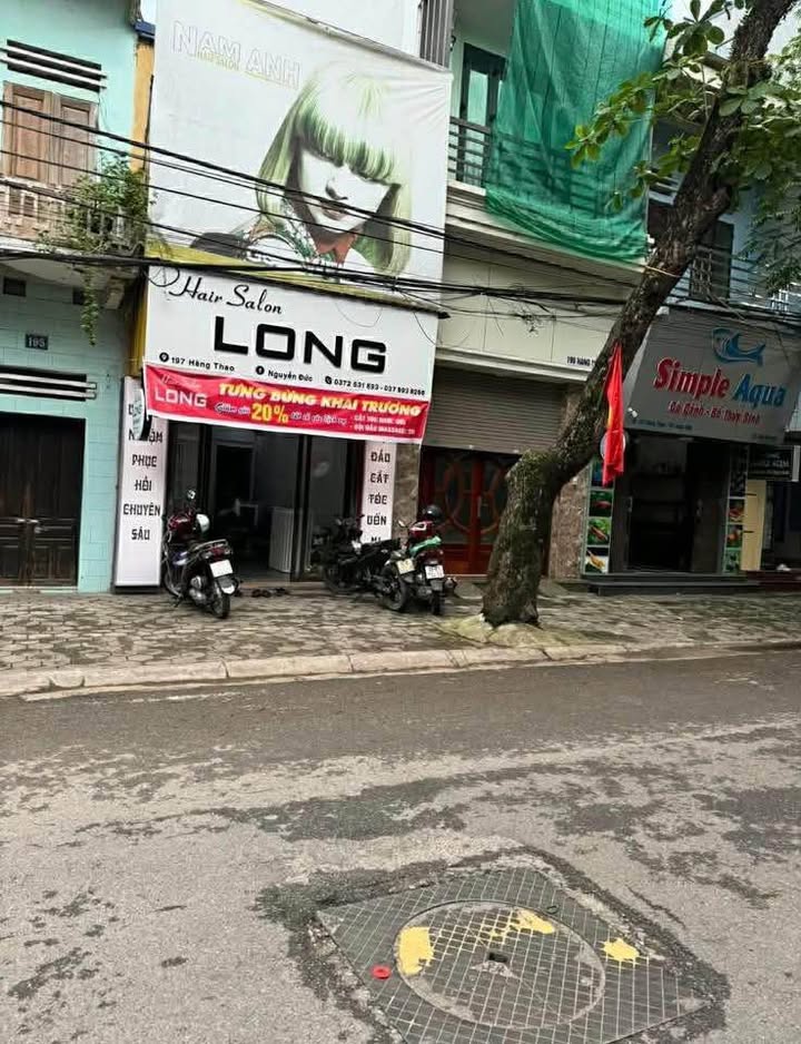 Mặt phố Hàng Thao - Kinh doanh đắc lợi 66.6m² - Giá 5.25 tỷ