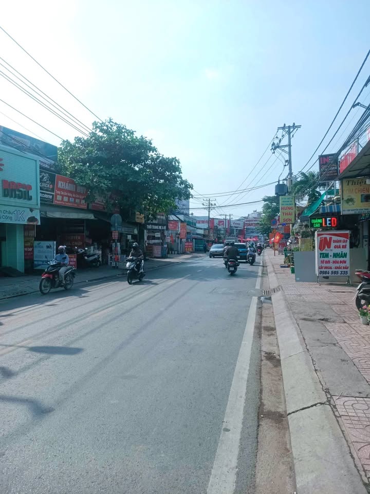 Nhà Mặt Tiền Nguyễn Văn Tăng, TP Thủ Đức - Kinh Doanh & Ở Thoải Mái