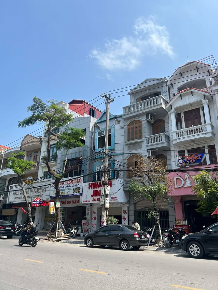 Mặt bằng kinh doanh tầng 1 mặt phố Văn Cao, Hải Phòng - 70m², 14 triệu/tháng