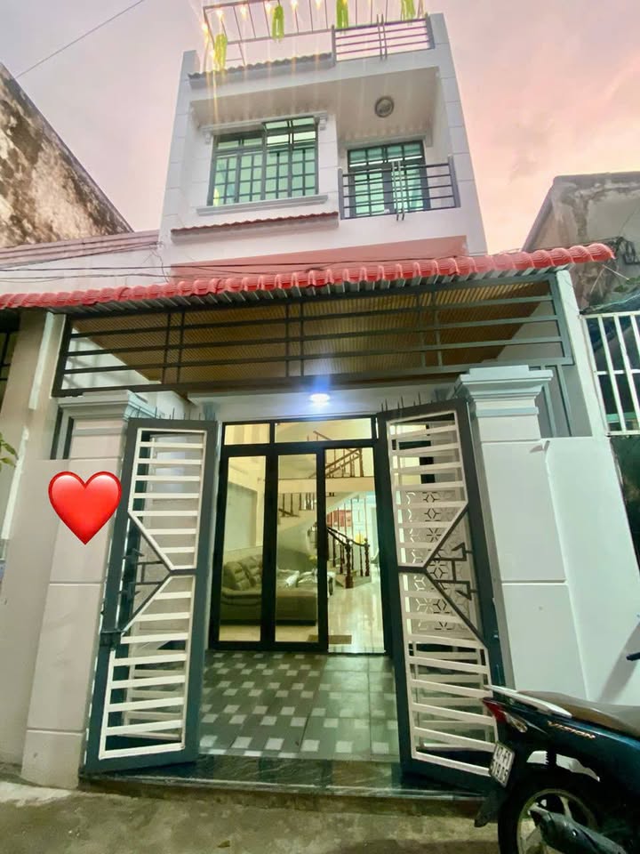 Nhà 3 Tầng HXH Nguyễn Ảnh Thủ, Q12 - 72m² Giá 5.6 Tỷ TL