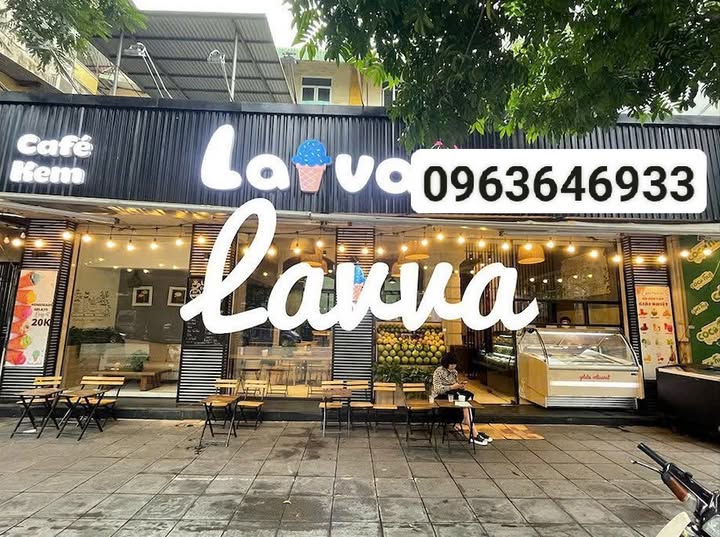 Mặt Tiền 11m Phố Bà Triệu - 120m² Kinh Doanh Sầm Uất