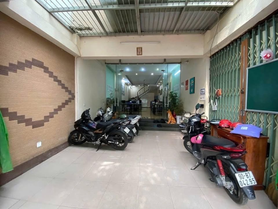 Cho Thuê Nhà Mặt Tiền KD Văn Phú, Hà Đông - 4 Tầng, 3PN, Sẵn KD