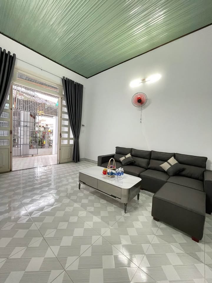 Nhà Hẻm Nơ Trang Gưh, BMT 103m² Giá 2.1 Tỷ - Sẵn Sàng Ở Ngay