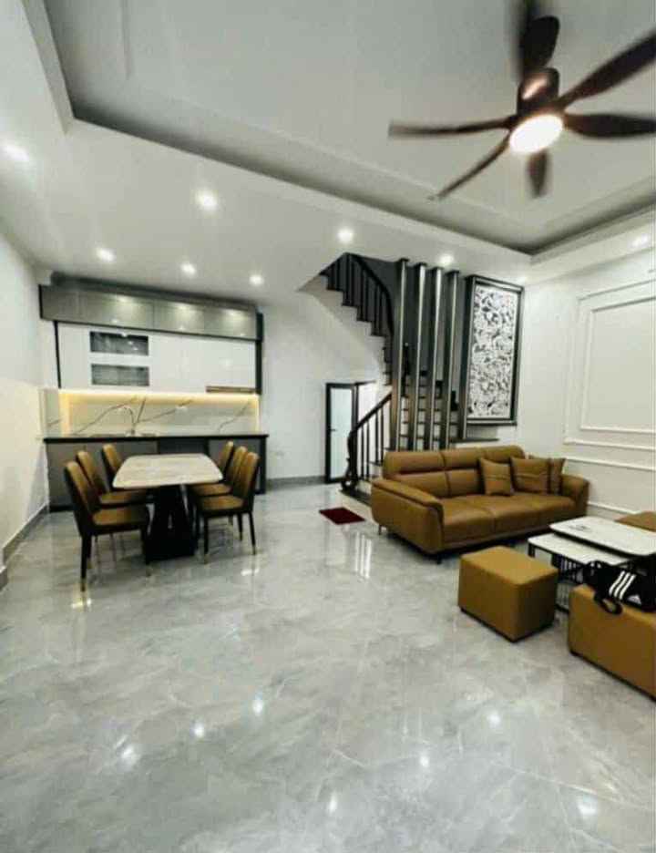 Nhà Trung Tâm Hà Đông 50m² - 5 Tầng - 10.9 Tỷ - Sẵn Sàng Giao Dịch