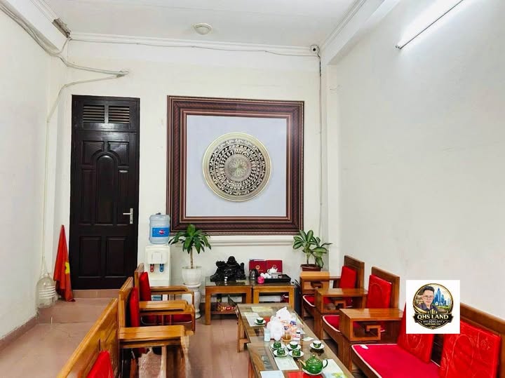 Cho thuê văn phòng 400m² Nguyễn Văn Cừ, Long Biên - Ô tô tránh, 16 triệu/tháng