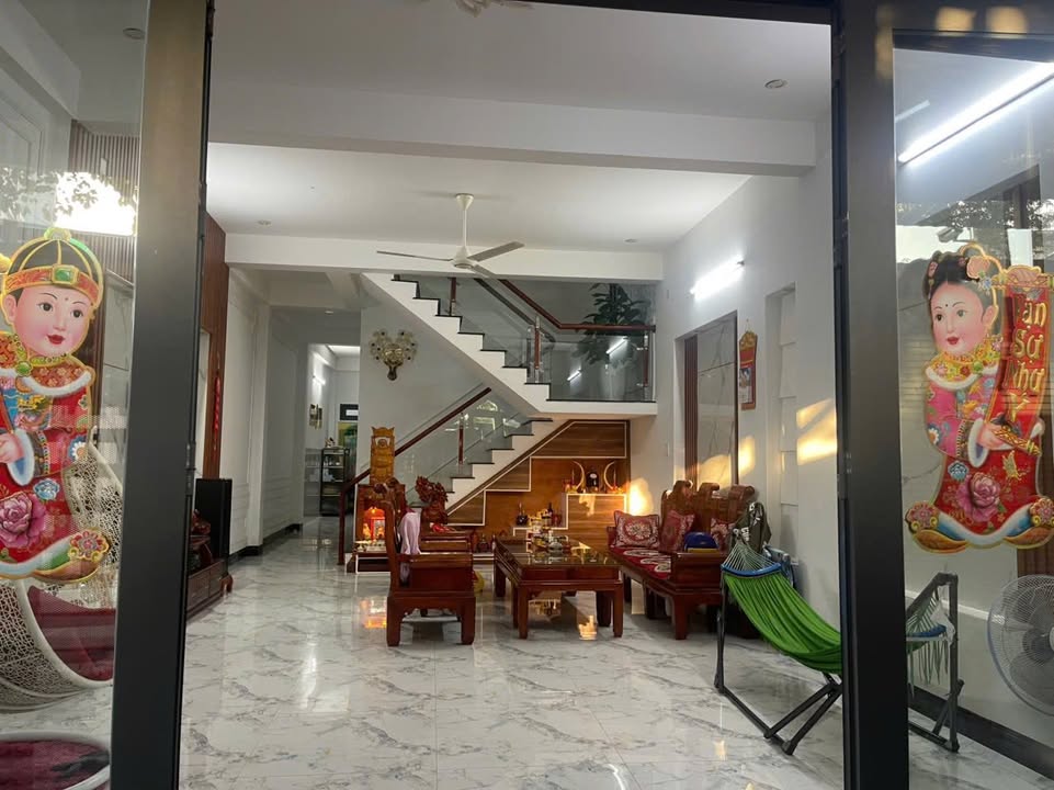 Nhà Đẹp Full Thổ 115m² Mặt Tiền Nguyễn Hữu Thọ, Tuy Hòa - Giá Tốt 3 Tỷ