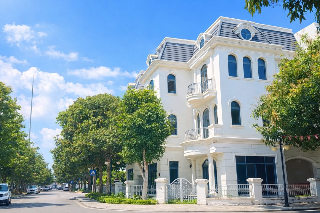 Biệt Thự Townhouse Vinhomes Star City 205m² - View Pháo Hoa Độc Quyền