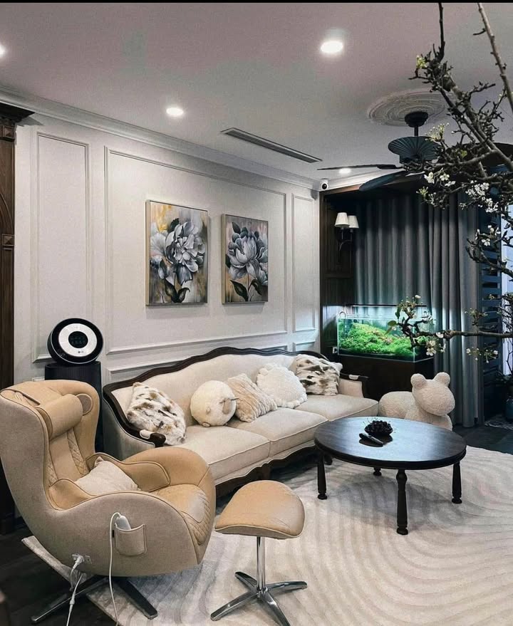 Bán Căn Hộ Royal City 105m² - 3PN Đẹp, Nội Thất Cao Cấp, View Nội Khu