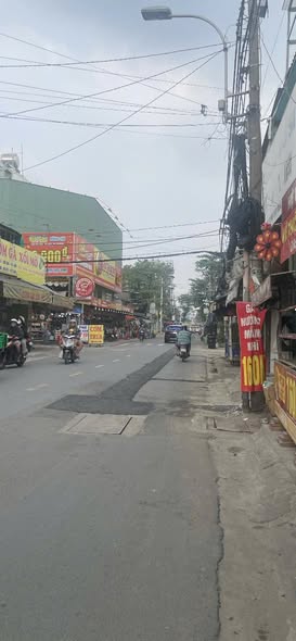 Nhà Mặt Tiền Kinh Doanh Văn Cao, Tân Phú - 32m² Sổ Hồng - 6.5 Tỷ TL