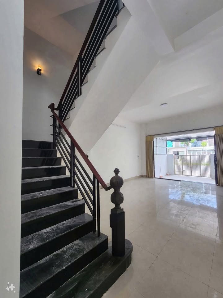 Cho thuê nhà KĐT Tây Bắc, Long Xuyên - 100m², 2PN, 6 triệu/tháng