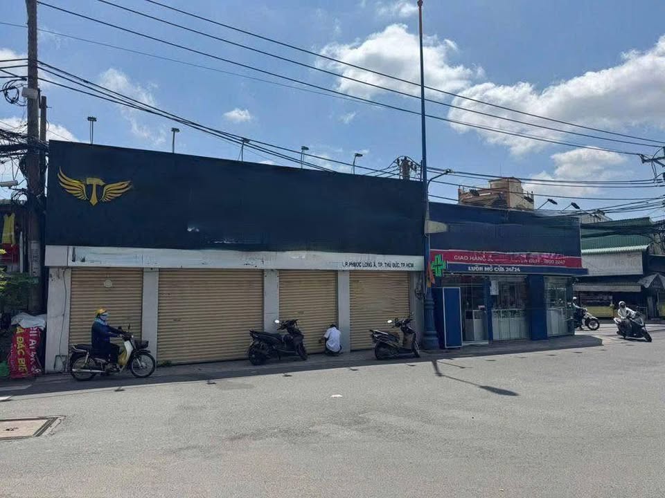 Mặt bằng kinh doanh MT Ngã tư MK, Thủ Đức - 44m², Giá 19 Triệu/Tháng