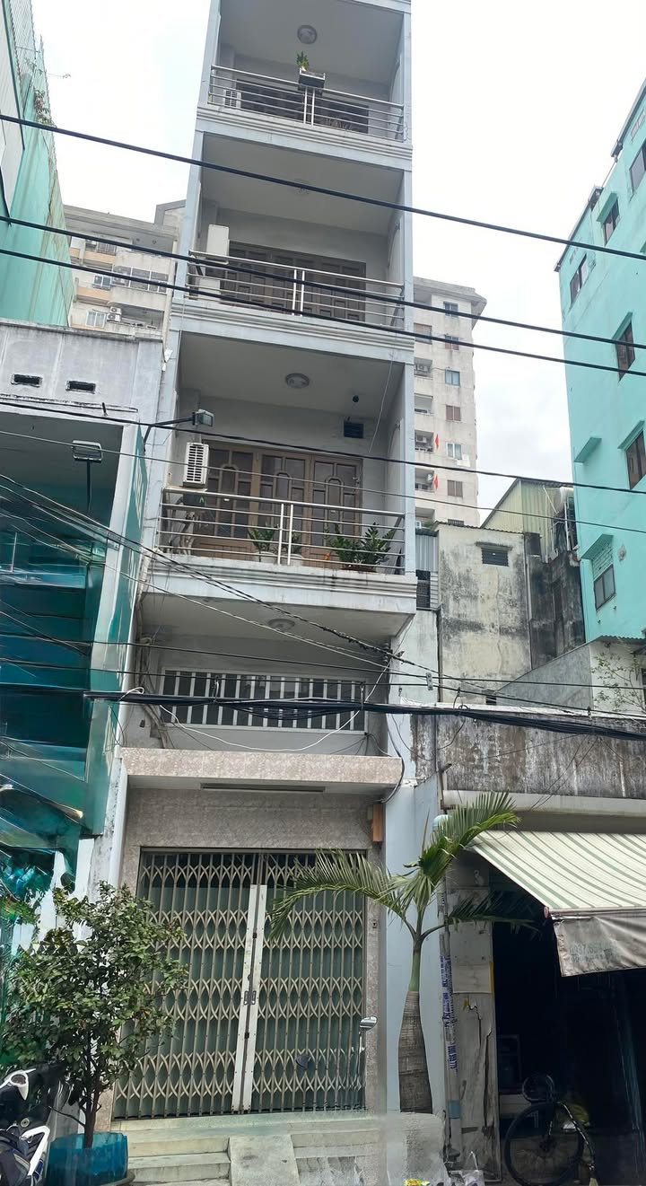 Nhà Mặt Tiền Kinh Doanh Nguyễn Công Trứ, Bình Thạnh - 8PN, 35 Triệu/Tháng