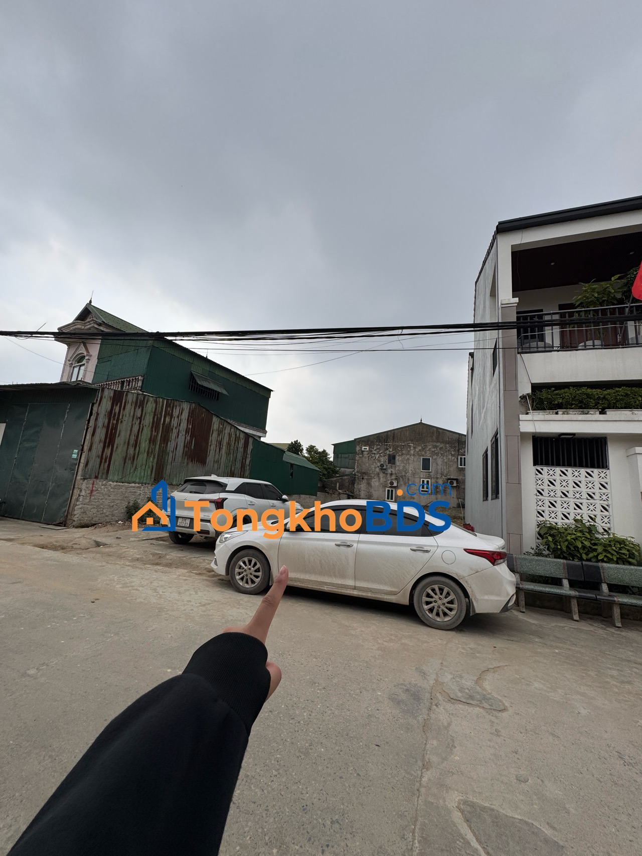 Bán đất nghi kim 