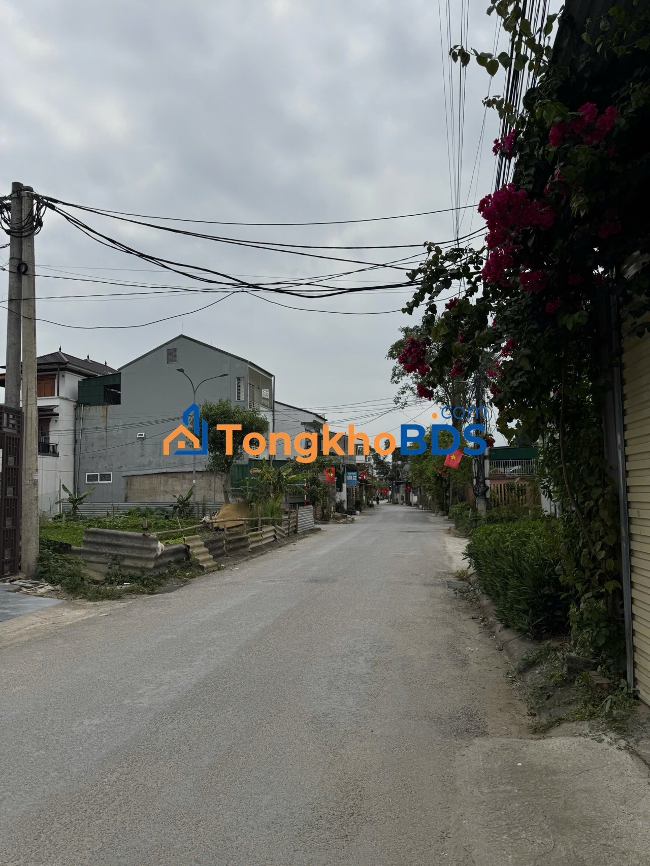 Đất mặt đường xuân thái quán bàu