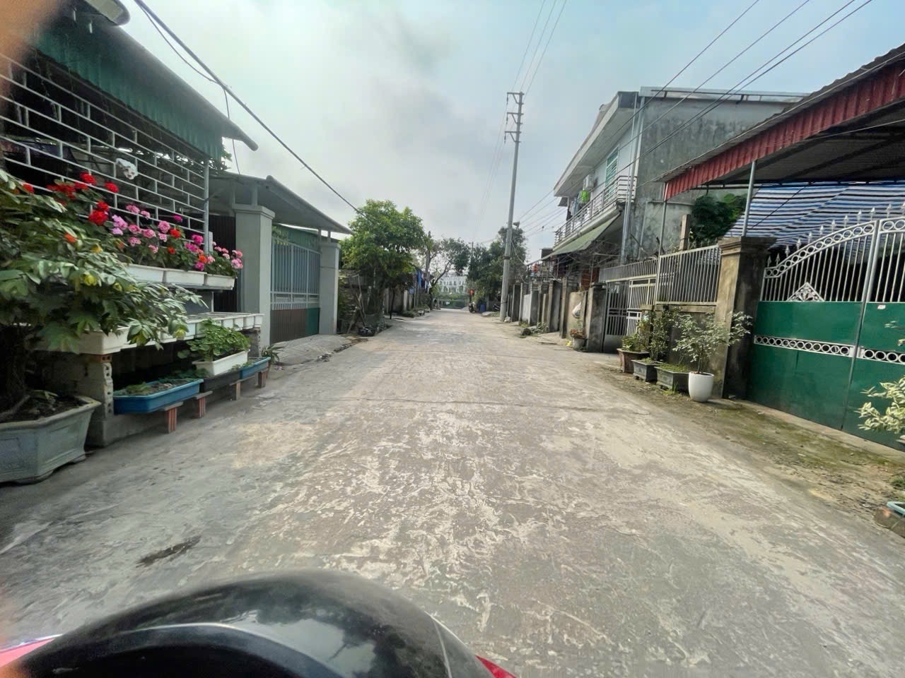 Bán đất hai mặt tiền