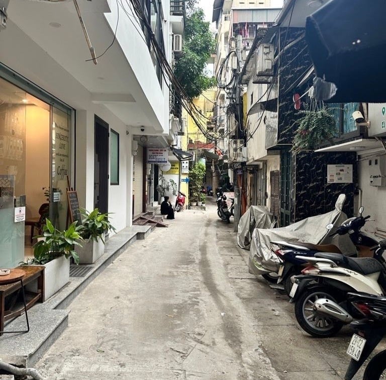 Nhà 6 Tầng Lý Nam Đế, Hoàn Kiếm 31m² - Ngõ Kinh Doanh, Sổ Đỏ Chính Chủ