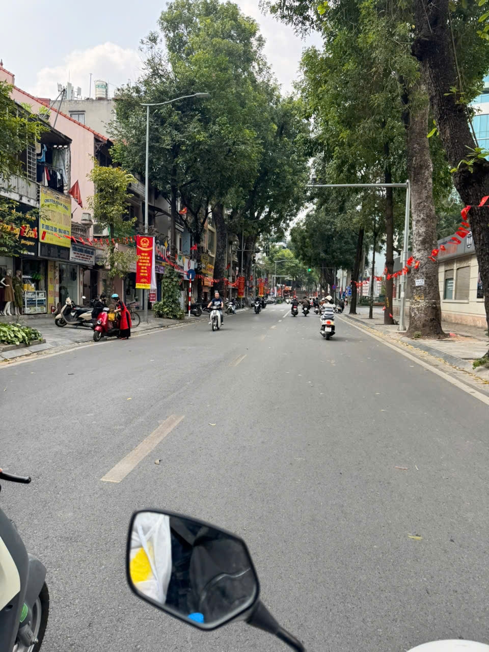 Nhà Lô Góc 5 Tầng Thang Máy 43m² Trung Tâm Phố Cổ - 12 Tỷ