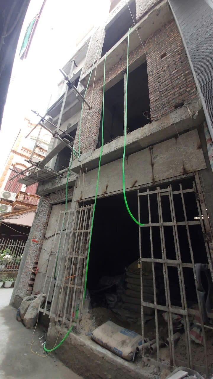 Nhà 45m² Hà Đông - Căn góc thang máy, sát mặt đường Lê Lợi, giá 12.9 tỷ