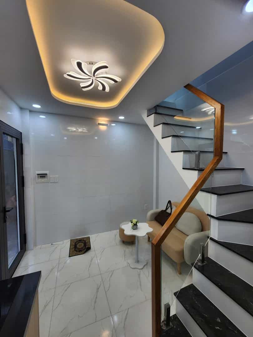 Nhà Phường Phú Thọ Q11 - 13m² SHR - Giá 2.45 Tỷ - Sẵn Sàng Vào Ở Ngay