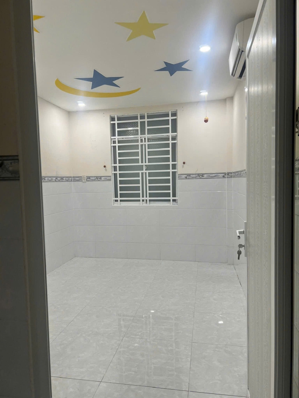 Nhà Trệt Lửng Mặt Tiền Lê Anh Xuân, Ninh Kiều - Kinh Doanh Đắc Lợi 7 Triệu/Tháng