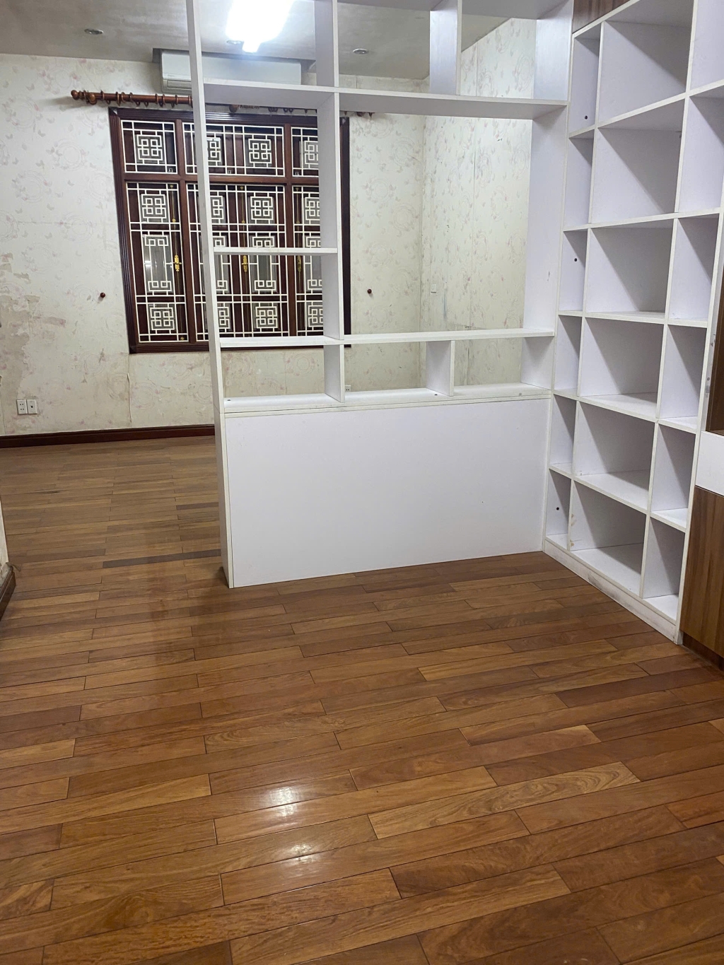 Cho thuê biệt thự Mỹ Đình 1 - 200m², 4 tầng, MT 12m, 50 triệu