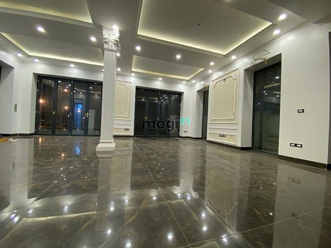 Cho thuê Nhà Phố Mặt Tiền Kinh Doanh Lô Góc Dương Nội, Hà Đông - 15m MT