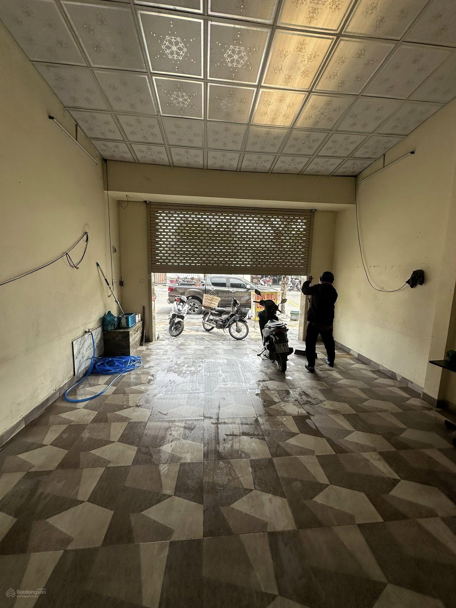 Cho thuê mặt bằng kinh doanh đường Lê Lợi, Hóc Môn - 110m², vỉa hè rộng 6m