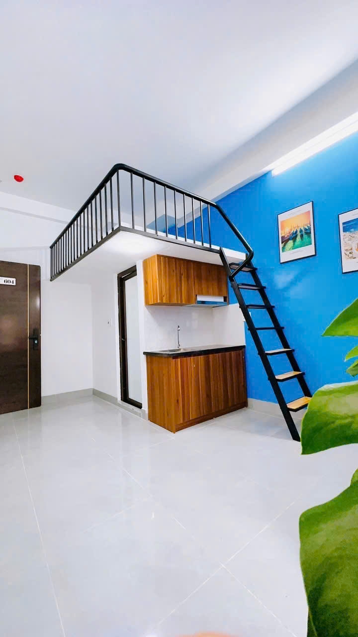 Nhà Dịch Vụ Đống Đa 100m² - 8 Tầng - Dòng Tiền 2 Tỷ/Năm - Bán Gấp