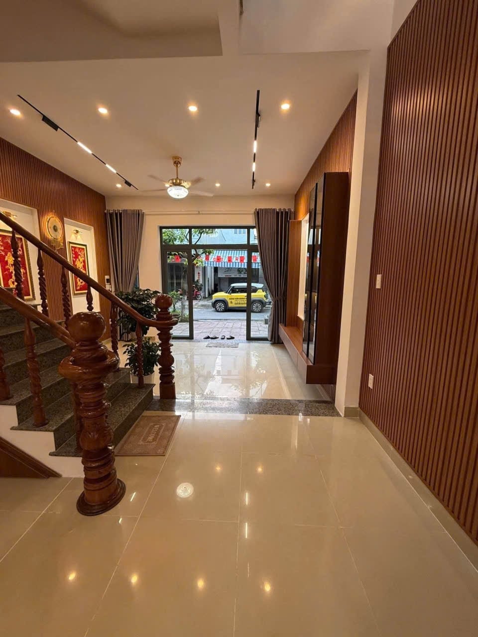 Nhà Mặt Tiền Kinh Doanh 68m² Nha Trang - Vừa Ở Vừa Cho Thuê 15 Triệu/Tháng