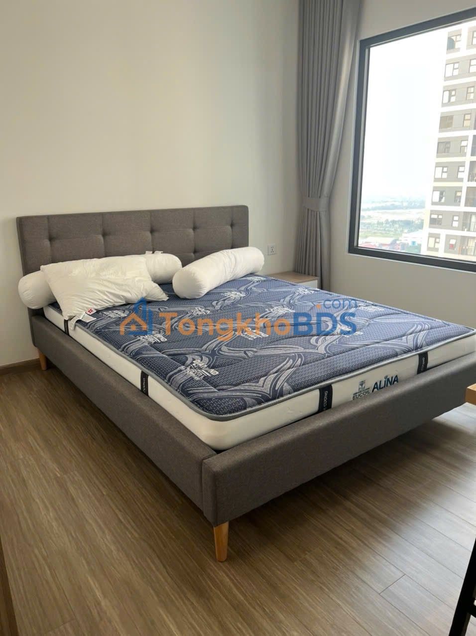 Bán Căn Hộ Vinhomes Smart City 82m² - Lô Góc 3PN, Full Nội Thất 500 Triệu