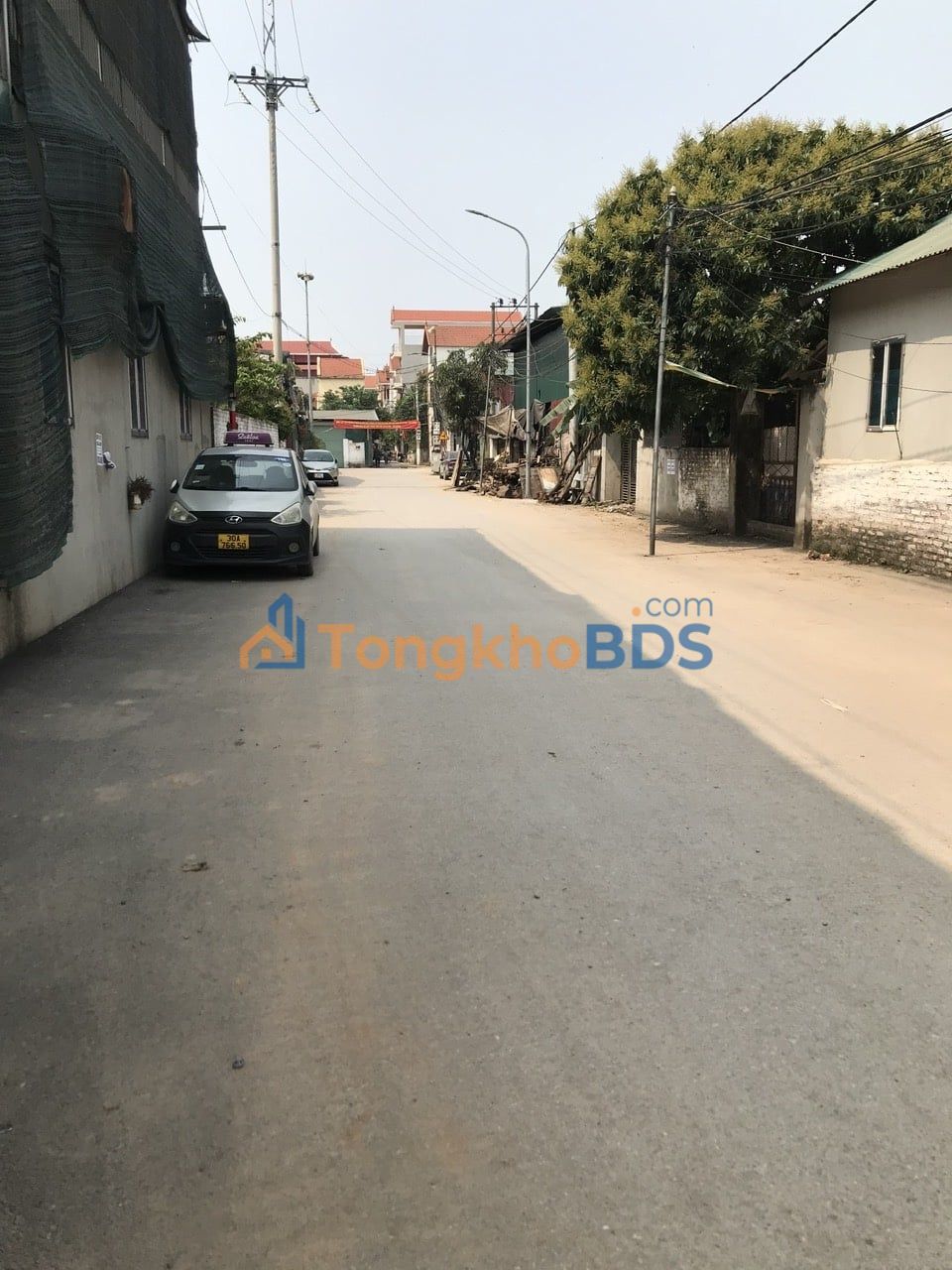 Nhà 5 tầng 50.5m² Đông La, Hoài Đức - Sổ đỏ chính chủ, giá 5.2 tỷ