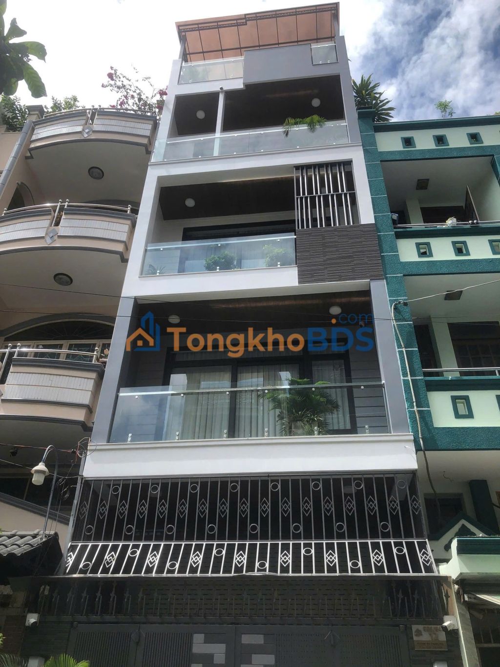 Nhà 5 tầng mặt tiền hẻm 10m Đường 3/2, Q10 - KD đa ngành 29.5 tỷ