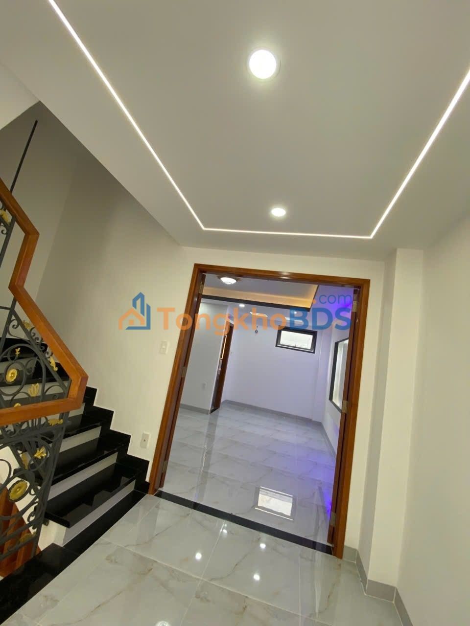 Nhà 5 Tầng Hẻm Xe Hơi 10m Lê Quang Định, P1, Gò Vấp - 5PN Master, Full Nội Thất