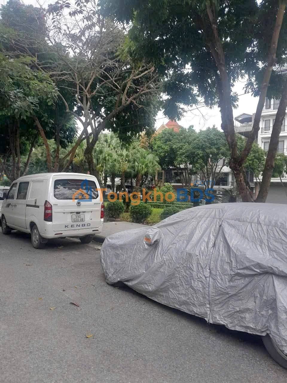 Đất nền Long Biên 120m² - Sổ phân lô vuông vắn, sát Aeon Mall