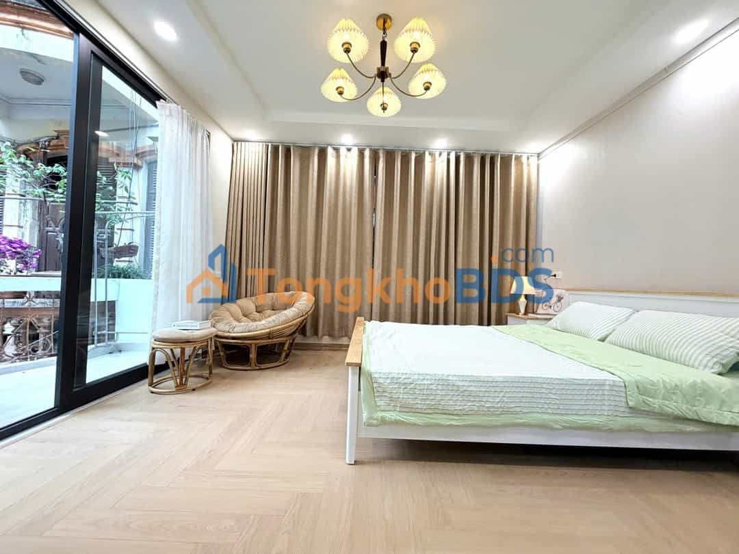 Nhà Phố Lò Đúc 26m² - Mặt Tiền 5.2m - Kinh Doanh Đỉnh Cao, Sổ Sẵn Sang Tên