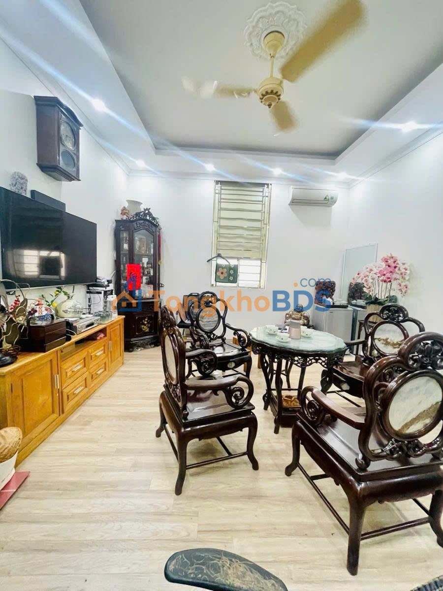 Nhà Phố Đội Cấn 48m² - Mặt Tiền 12m, Ngõ Ô Tô Tránh, Kinh Doanh Sầm Uất 18 Tỷ