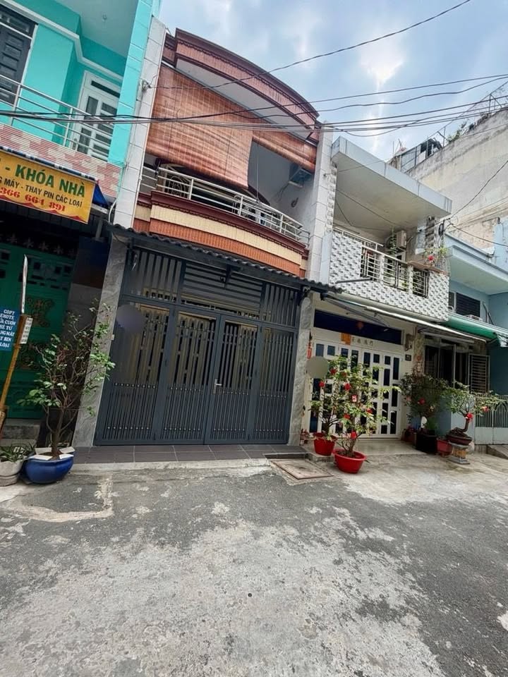 Nhà 2 Tầng Hẻm Xe Hơi 5m Tô Hiệu, Tân Phú - 52m² - 6 Tỷ