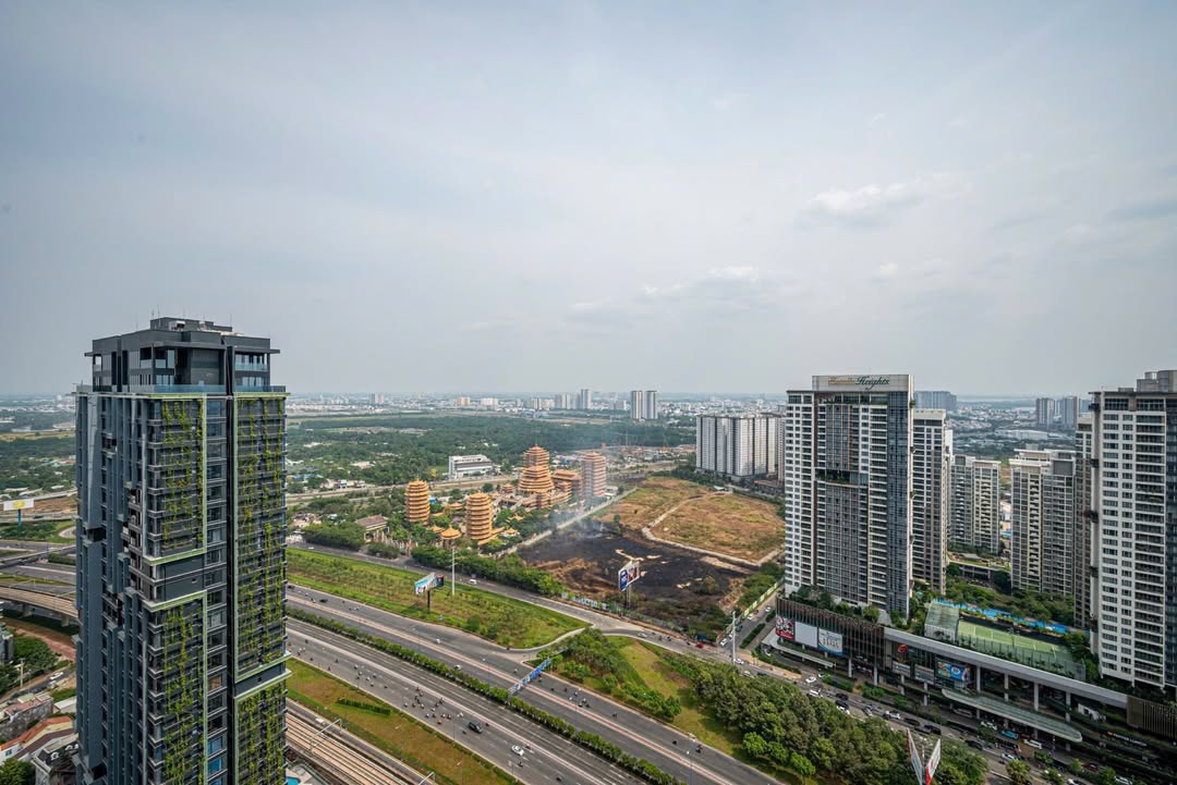 Cho thuê căn hộ cao cấp Vinhomes Central Park, Bình Thạnh - 1.1 triệu/đêm