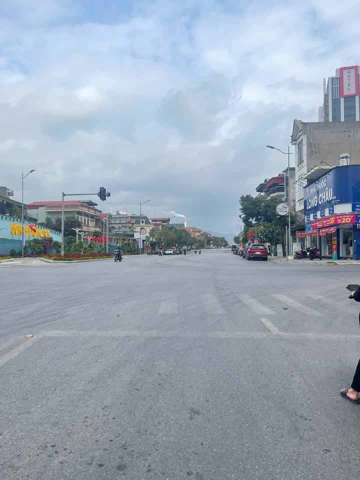 Bán Đất Nền 93m² Quang Trung, Uông Bí - Sổ Đỏ Full Thổ Cư, Ô Tô Tận Nơi