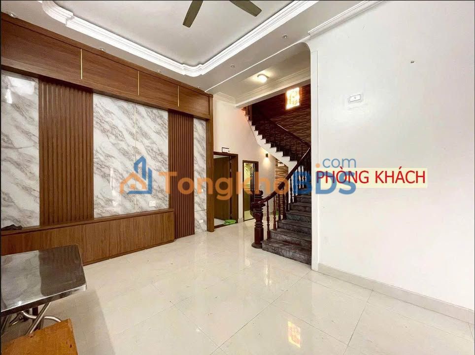 Nhà Góc 2 Mặt Tiền Trần Quốc Toản, Vinh - 117m² - 9.9 Tỷ