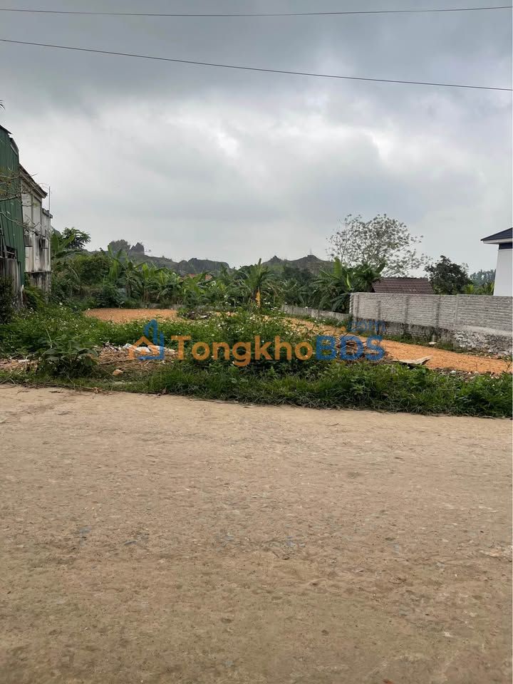 Đất Nền Tràng Sơn, Vinh 349m² Giá 1.3 Tỷ - Sổ Đỏ Rõ Ràng