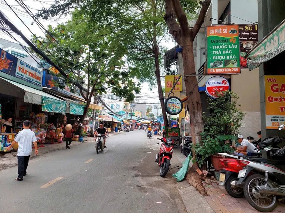 Nhà Đỗ Xuân Hợp 165m² - Dòng Tiền 20tr/th, Giá 10.x Tỷ