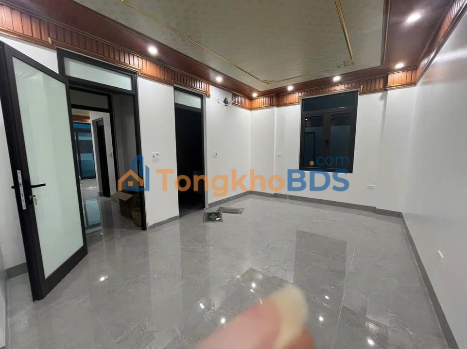 Cho thuê Toà nhà 6 tầng Mặt tiền 100m² - Kinh doanh/Văn phòng TP. Bắc Ninh