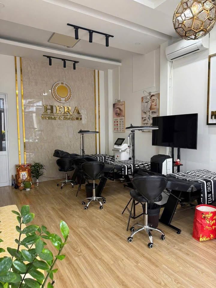 Nhà Nguyên Căn 3 Tầng Mặt Tiền Trịnh Phong, Nha Trang - Sẵn Sàng Kinh Doanh Spa, Nha Khoa