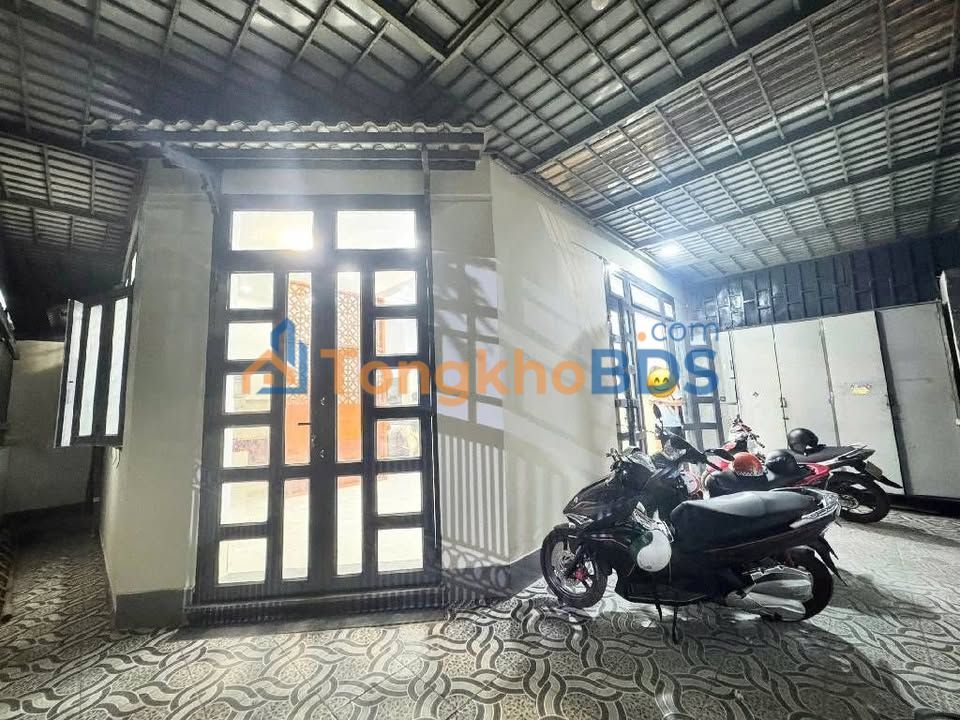 Nhà Thủ Đức 75m² 9.49 tỷ - Ô tô vào tận nhà