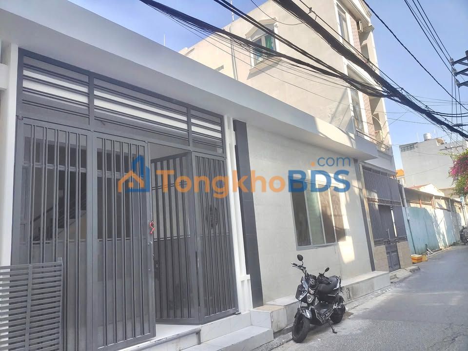 Nhà Nguyên Căn 90m² Trường Chinh, Tân Bình - 4PN, Hẻm Xe Hơi
