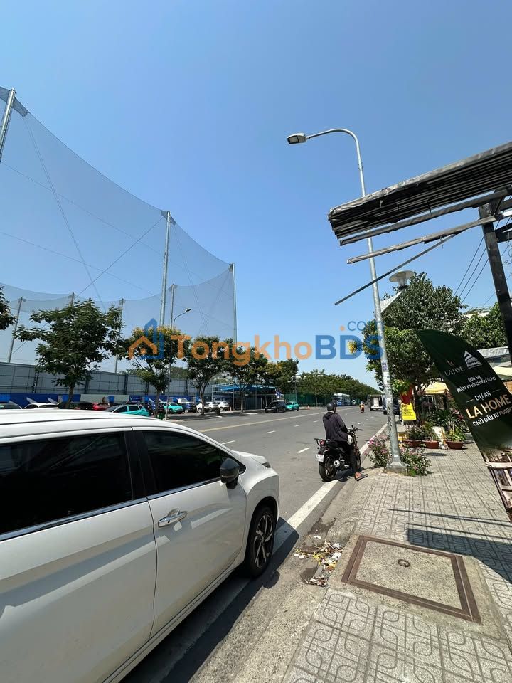 Nhà Nguyên Căn Bờ Bao Tân Thắng 240m² - Giá 70 Triệu/Tháng