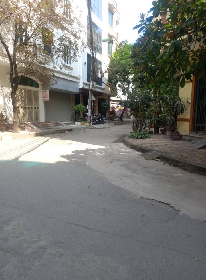 Nhà Phân Lô Kinh Doanh X2A Yên Sở, Hoàng Mai - 5 Tầng, Mặt Tiền 4.2m, Giá 1x Tỷ