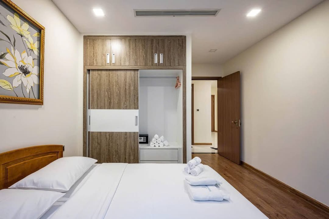 Cho thuê Căn hộ 2PN Vinhomes Central Park 79.9m² - Full Nội Thất
